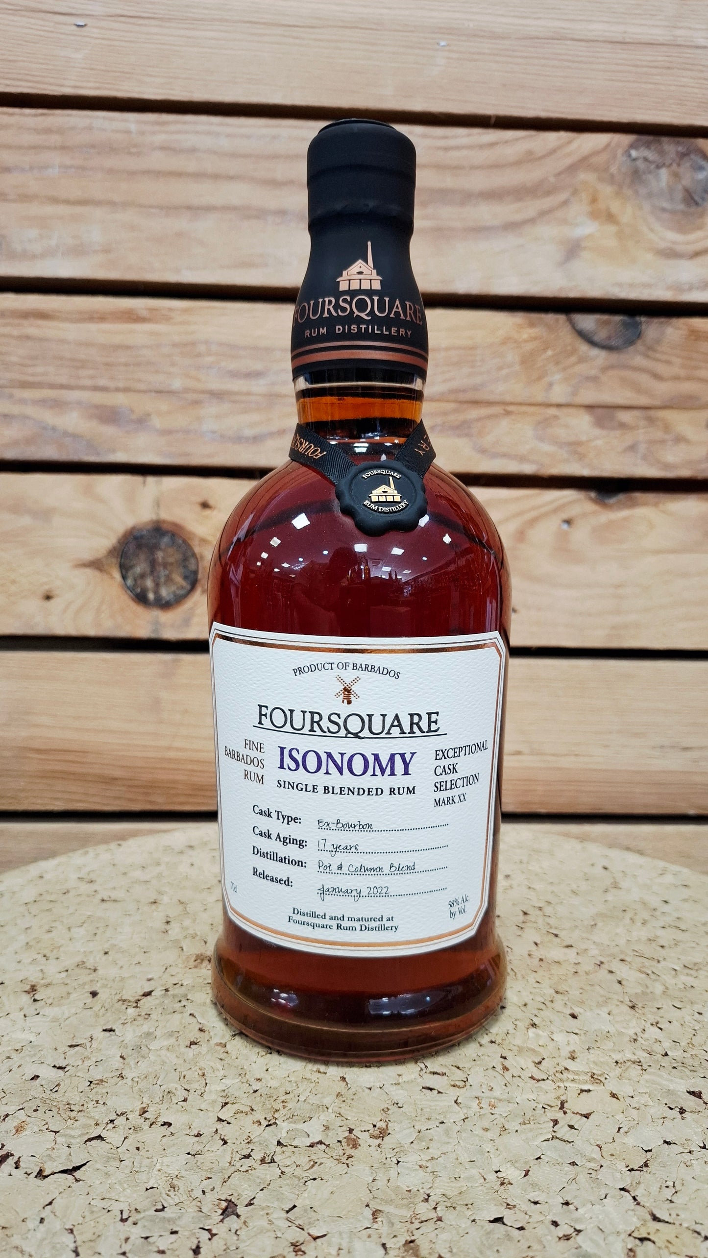Rum Foursquare Isonomy 17 ans